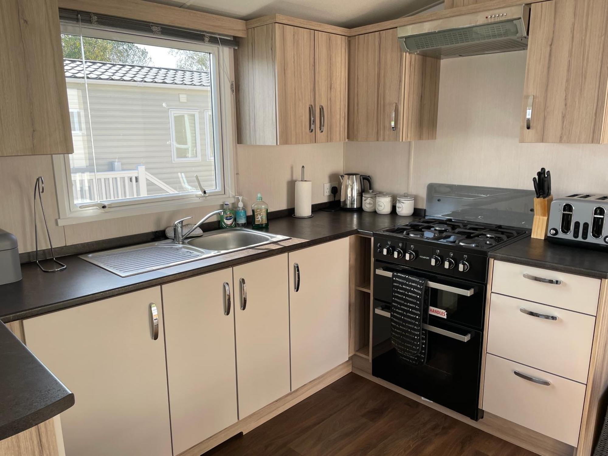 Rockley Park Private Holiday Homes Poole Esterno foto