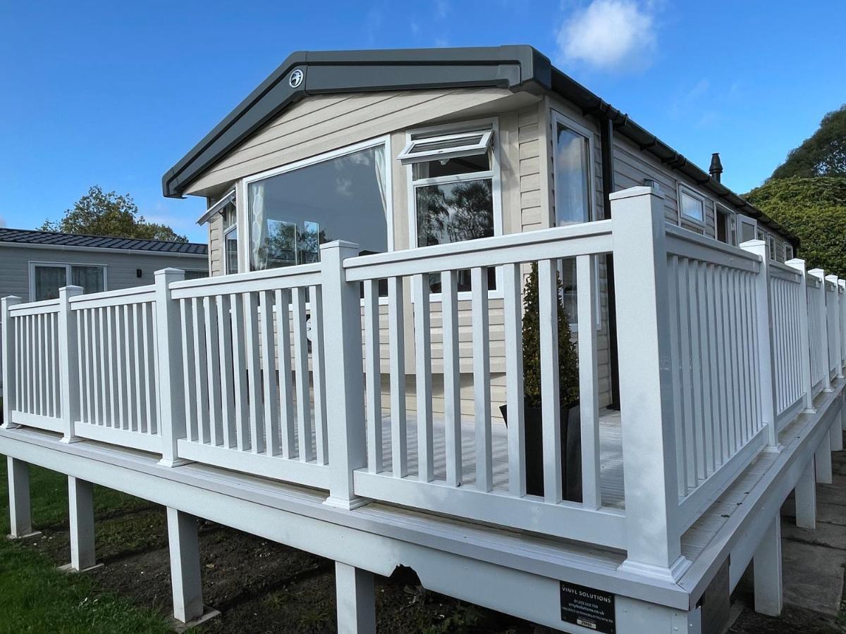 Rockley Park Private Holiday Homes Poole Esterno foto