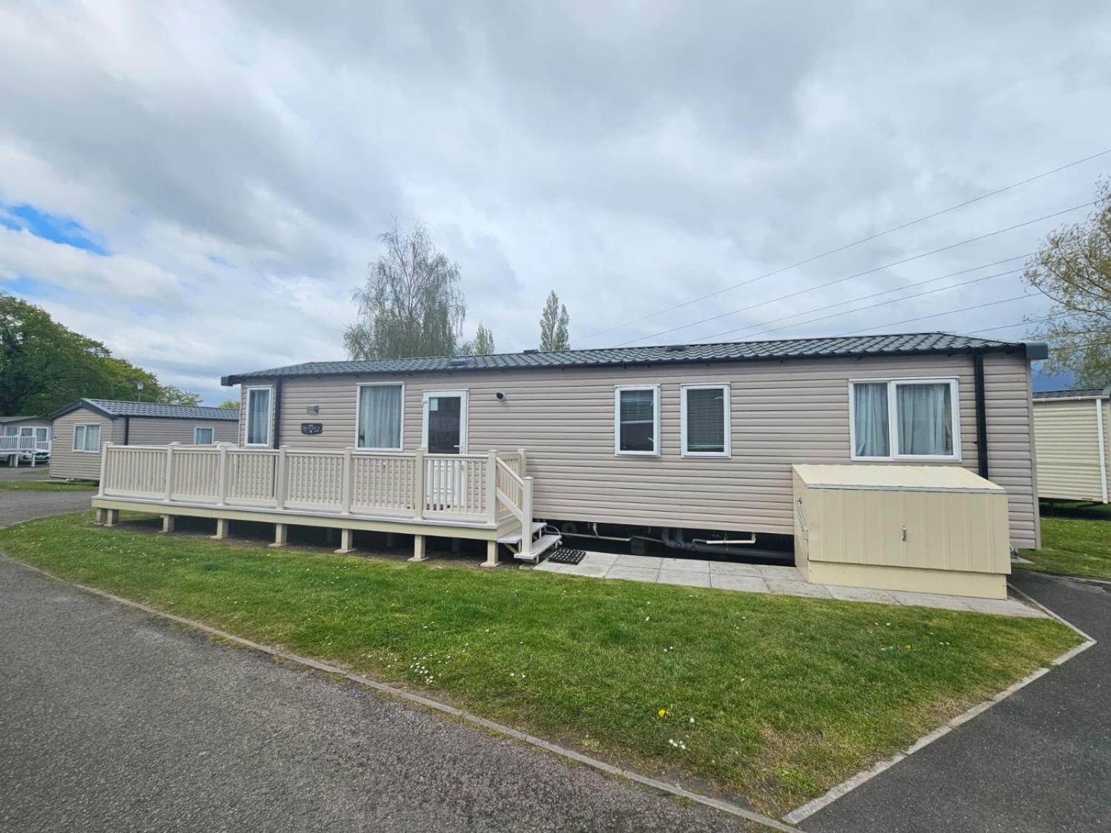 Rockley Park Private Holiday Homes Poole Esterno foto