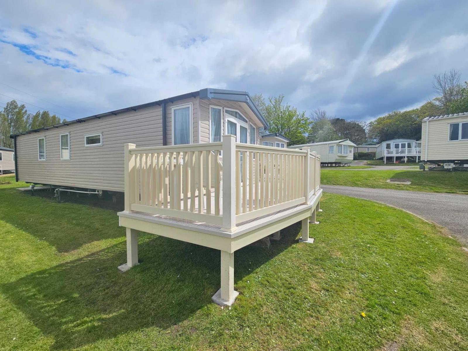 Rockley Park Private Holiday Homes Poole Esterno foto