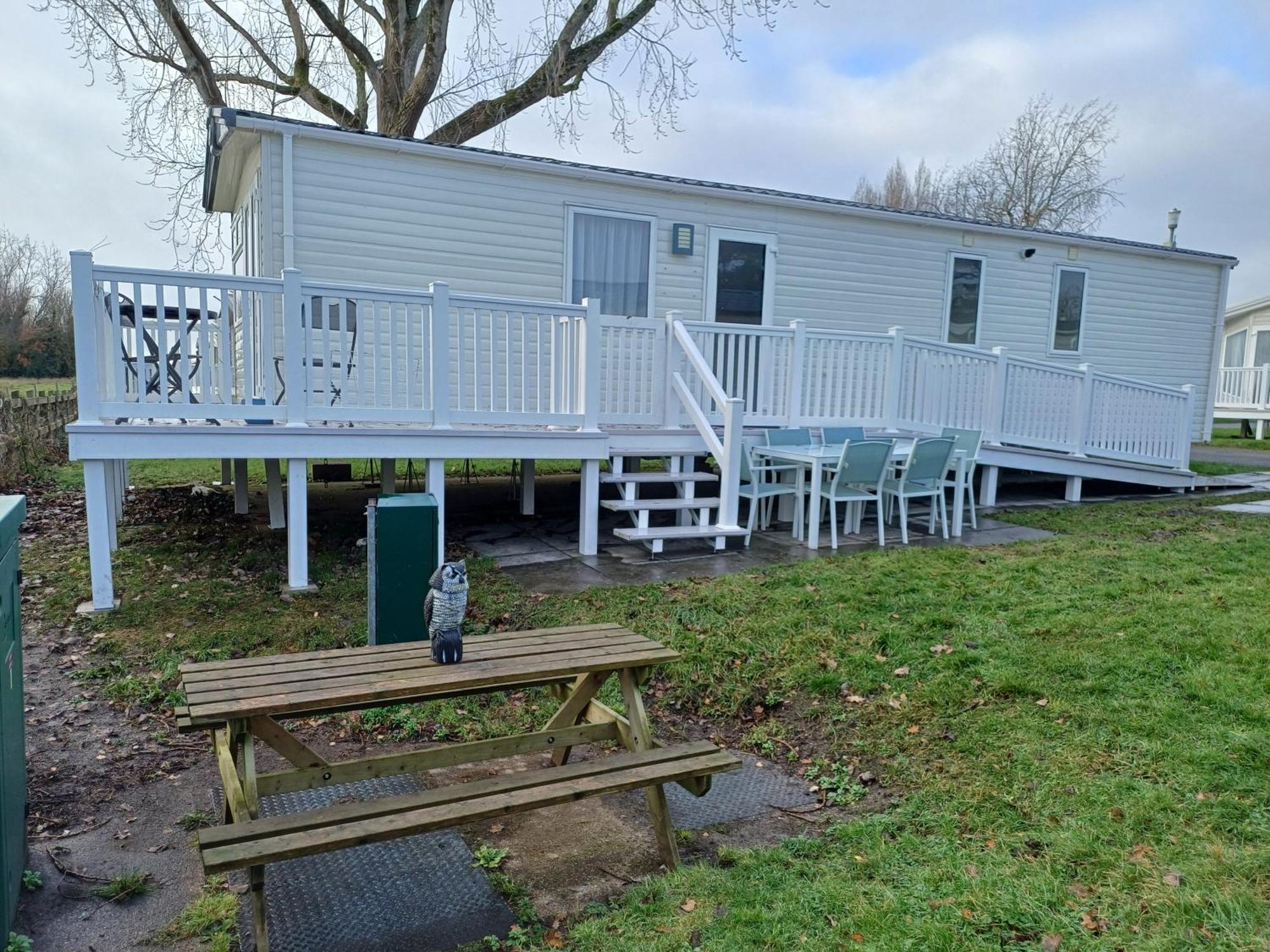 Rockley Park Private Holiday Homes Poole Esterno foto